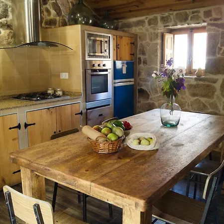 Casa Rural Familiar Con Vistas Al Rio En Galicia