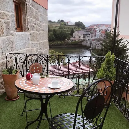 Casa Rural Familiar Con Vistas Al Rio En Galicia Santa María