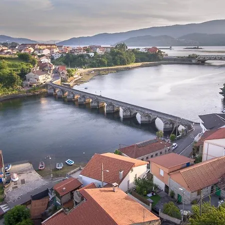 Casa Rural Familiar Con Vistas Al Rio En Galicia Santa María
