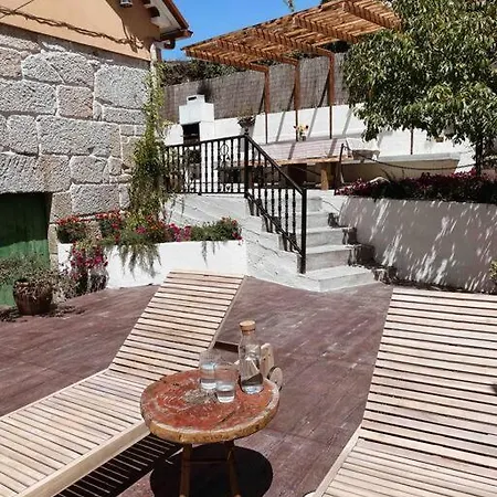 Casa Rural Familiar Con Vistas Al Rio En Galicia Gospodarstwo wiejskie Santa María