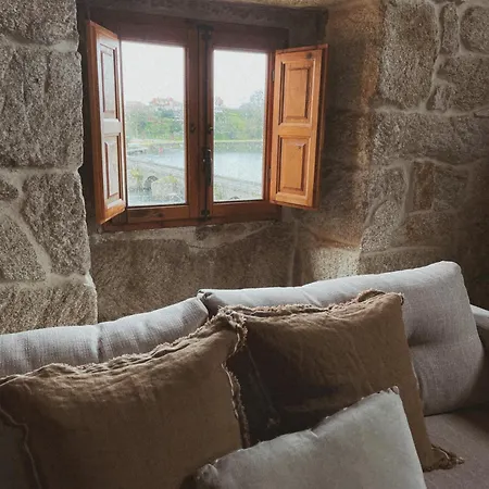 Casa Rural Familiar Con Vistas Al Rio En Galicia